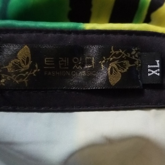 Designer Splash Button Up - Picture 3 of 3